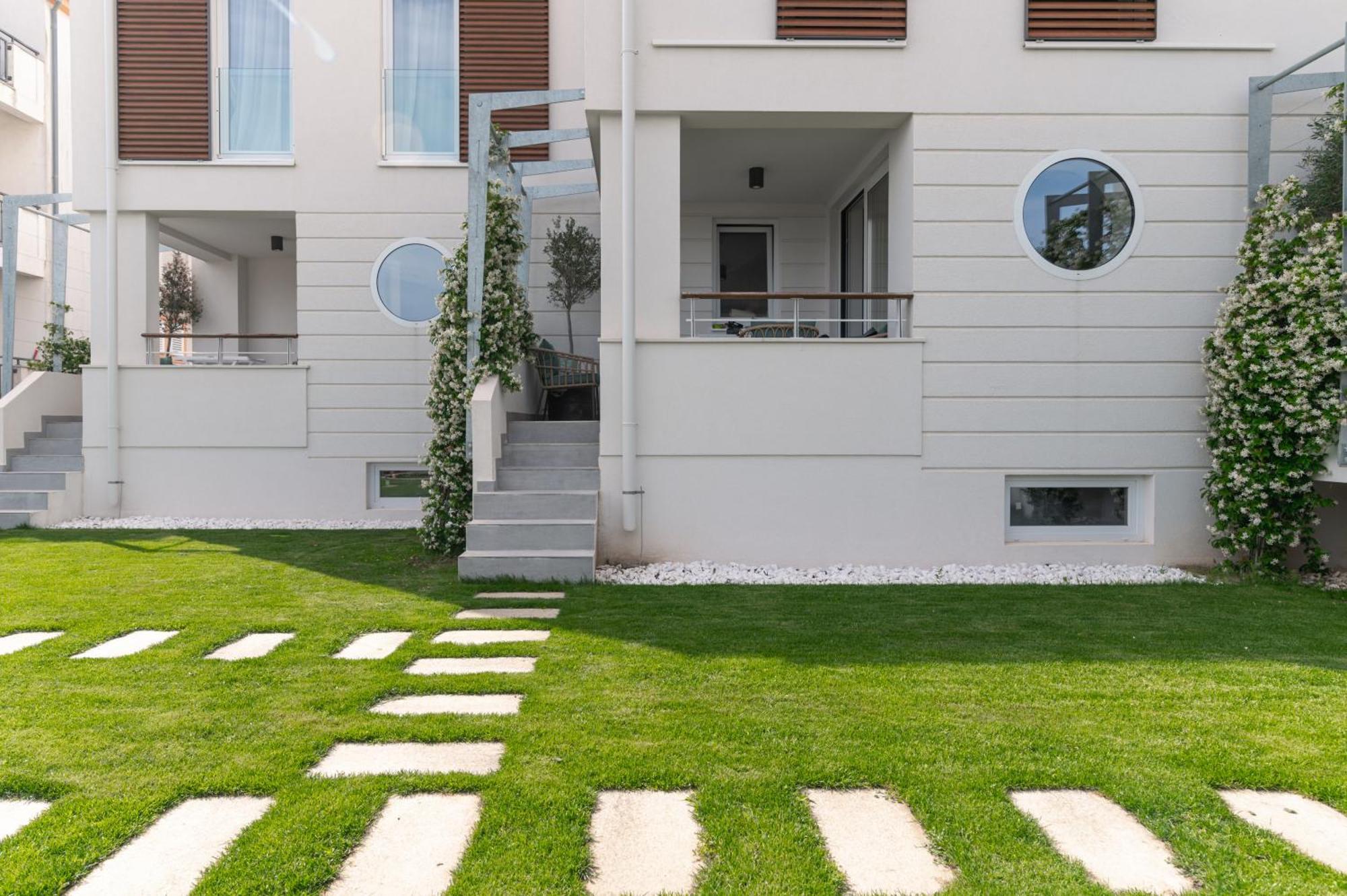 O'Live Residence - Designer Suites Бибинье Экстерьер фото